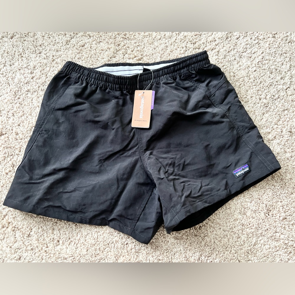 Patagonia Baggie shorts. BRAND NEW